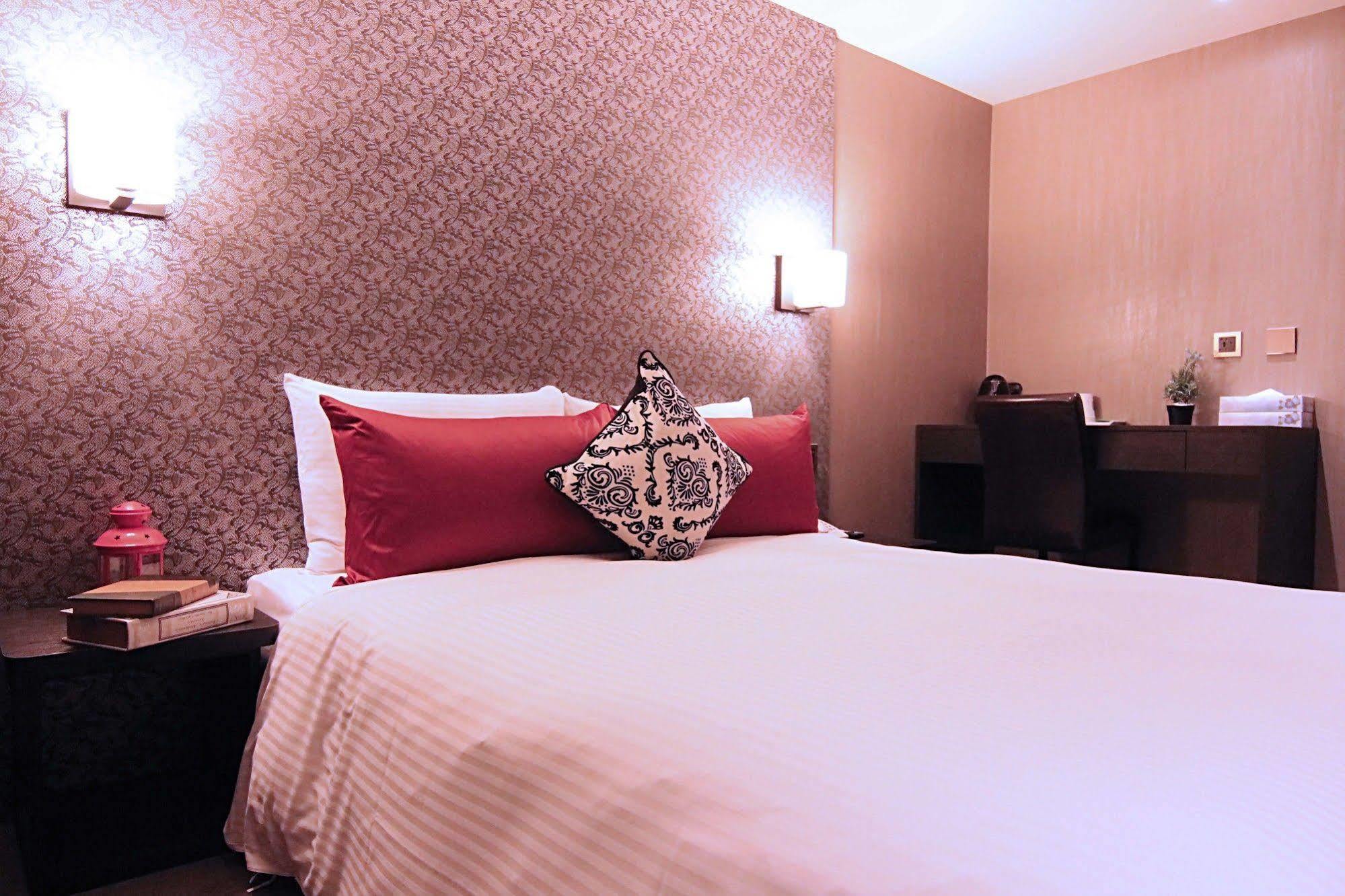 Hotel 6 - Ximen Taipei Dış mekan fotoğraf